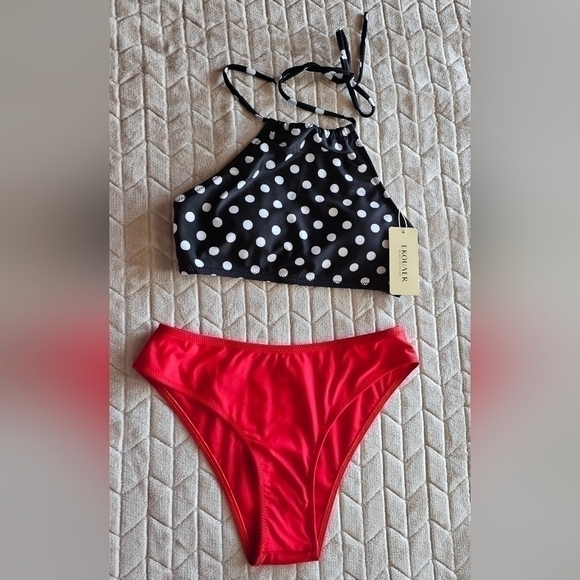 55.🆕Small Halter Top Low Waisted Bottom & Extra High Waist Polka Dot Bottom - Picture 2 of 11